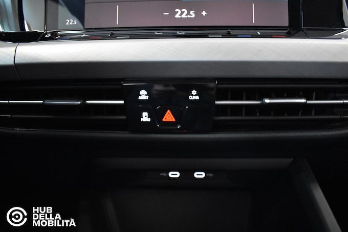 VOLKSWAGEN Golf 2.0 TDI DSG SCR Life